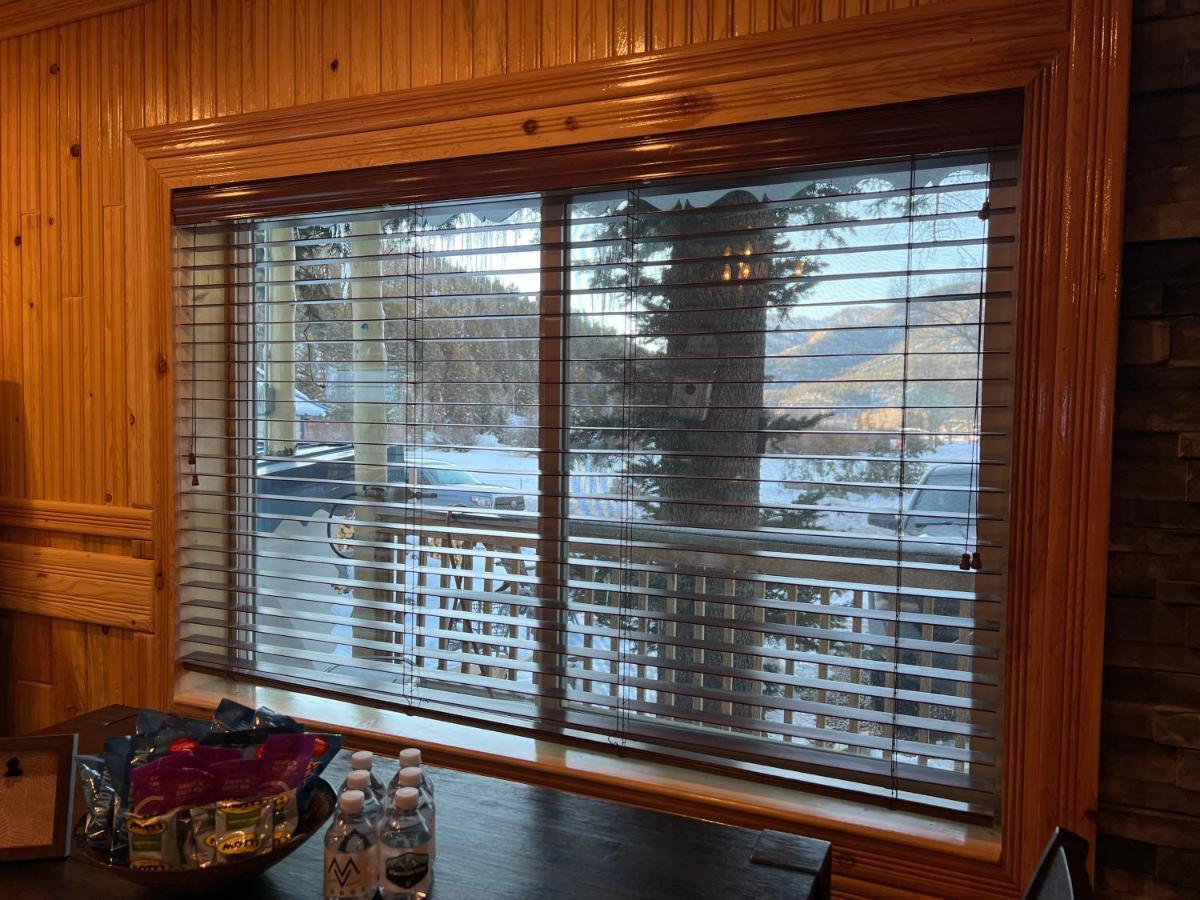 Mountain View Lodge Red River Eksteriør bilde