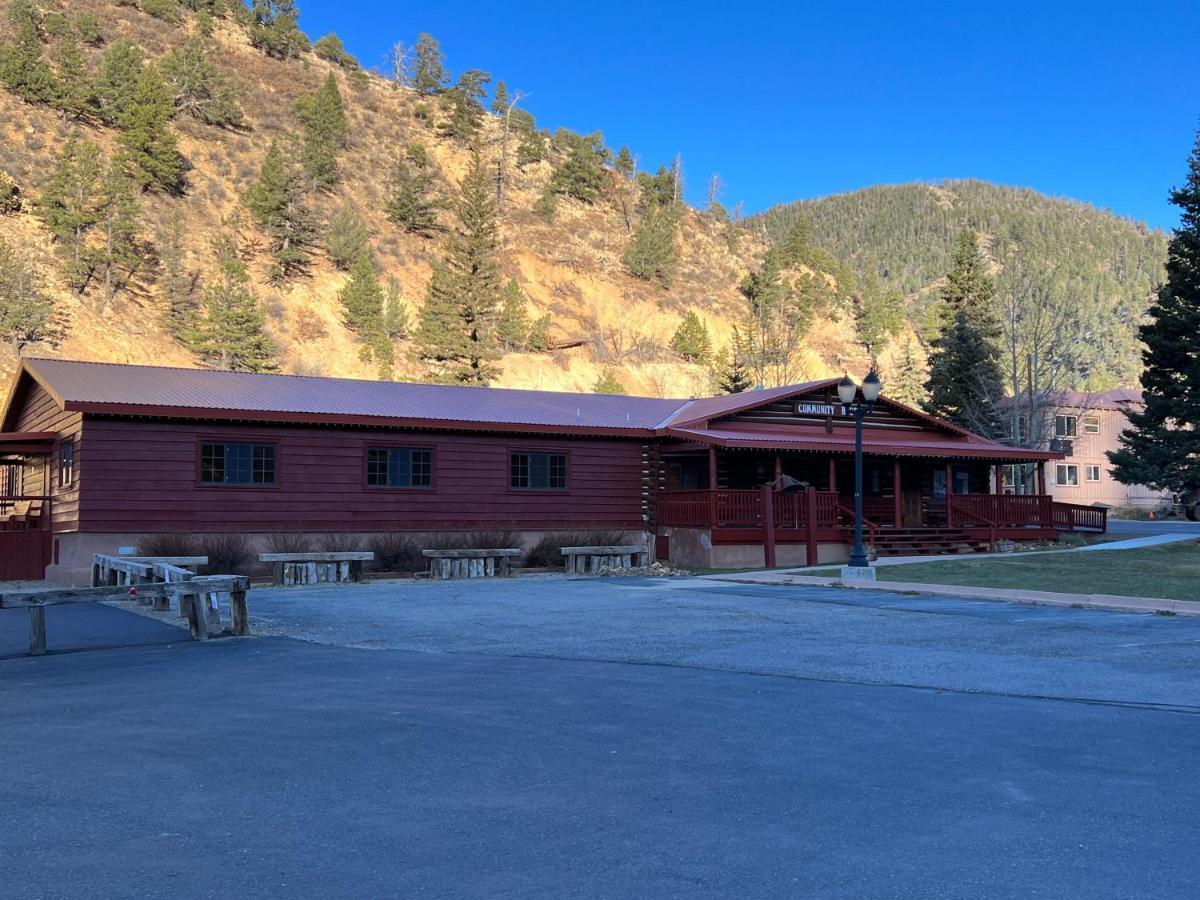 Mountain View Lodge Red River Eksteriør bilde