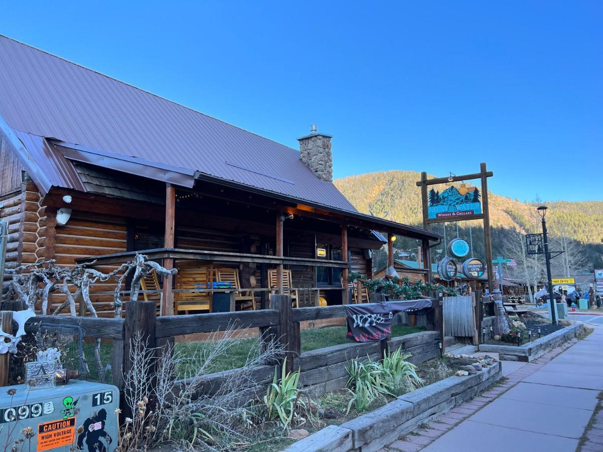 Mountain View Lodge Red River Eksteriør bilde
