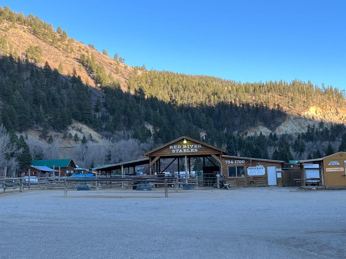 Mountain View Lodge Red River Eksteriør bilde